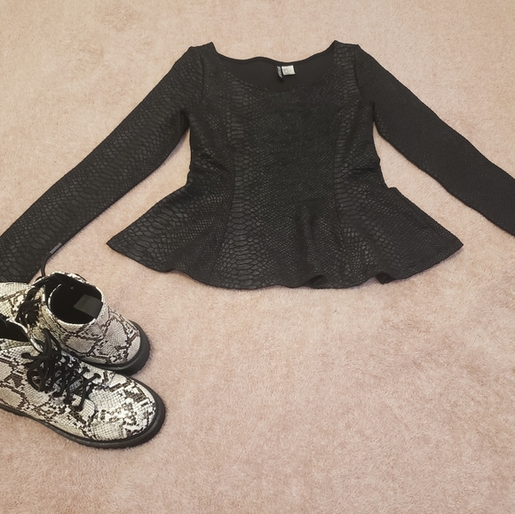 H&M Peplum Top - Picture 5 of 10